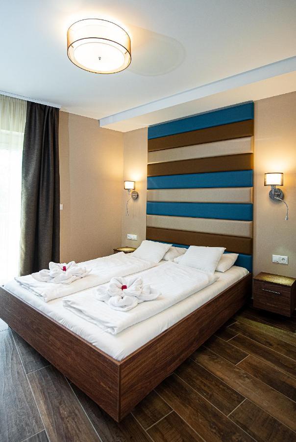 Apartamento Aranyszarvas Panzió Exterior foto